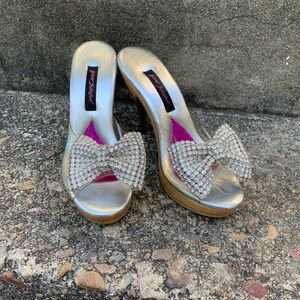 Betsey Johnson Crystal bows Polly Mules